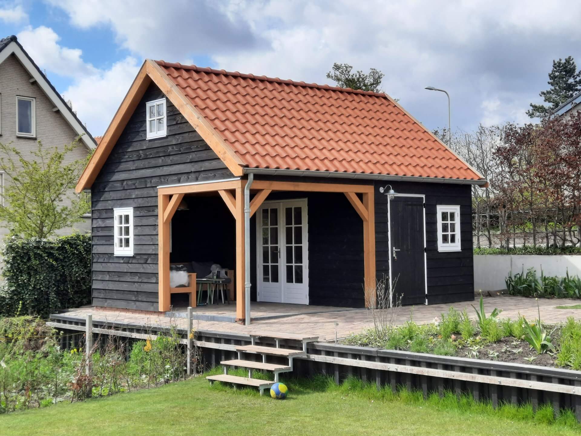 zij is optie halen Houten schuur kopen of laten bouwen - BW Bouw